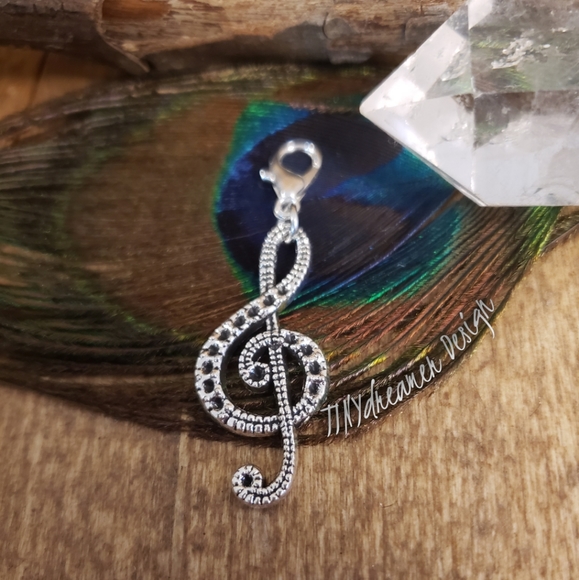 TINYdreamer Design Jewelry - 5/$25 Silver Treble Clef Music Note Charm for Bracelet~Zipper~Music Jewelry  Gif